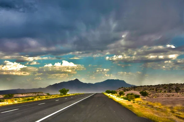 Endless Road Peaceful Rural Scene — Stock Photo, Image