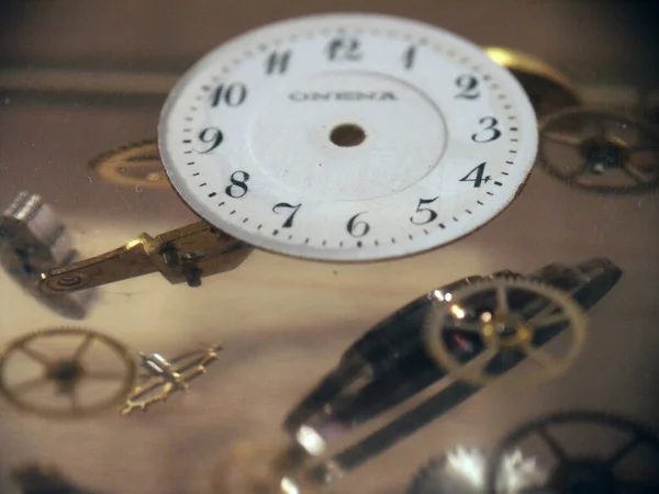 Peças Relógio Desmontadas Relógio Rosto Engrenagens — Fotografia de Stock