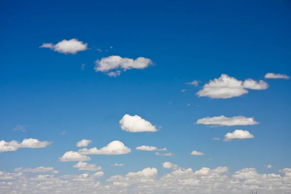 Cielo Blu Con Nuvole Paesaggio Nuvoloso — Foto Stock