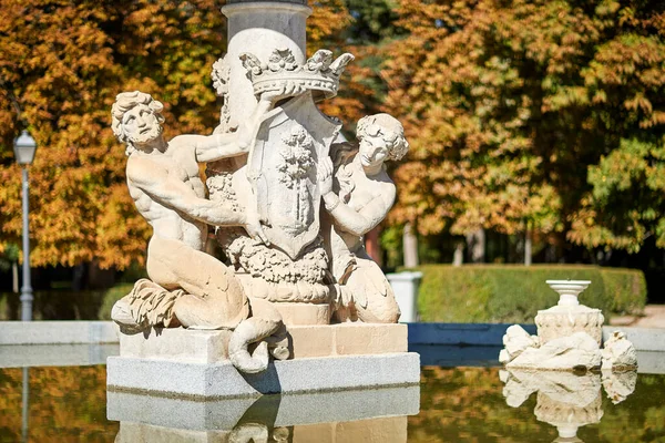 Detalhe Escultura Fonte Alcachofra Parque Retiro Madrid Espanha — Fotografia de Stock