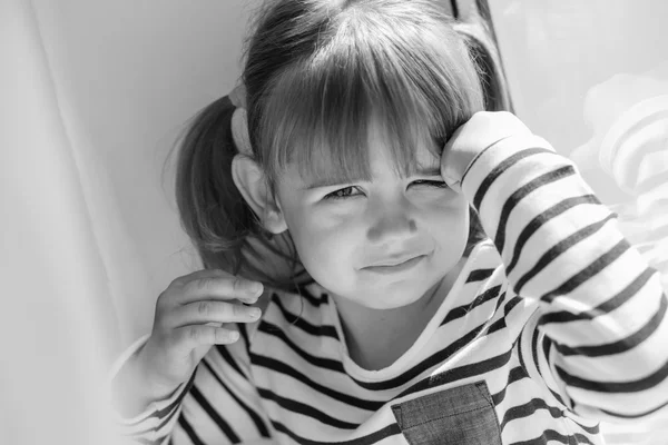 Portrait of a little girl upset — Stock Photo, Image