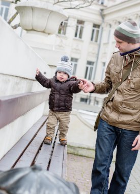 sevimli küçük oğlu ve babası 