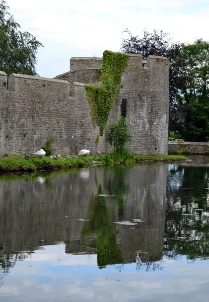 Exteriör från bishops palace — Stockfoto