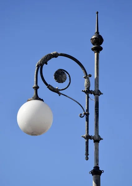 Vintage street light — Stock Photo, Image