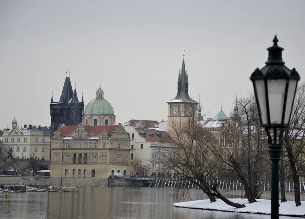 Oude gebouwen uit Praag — Stockfoto