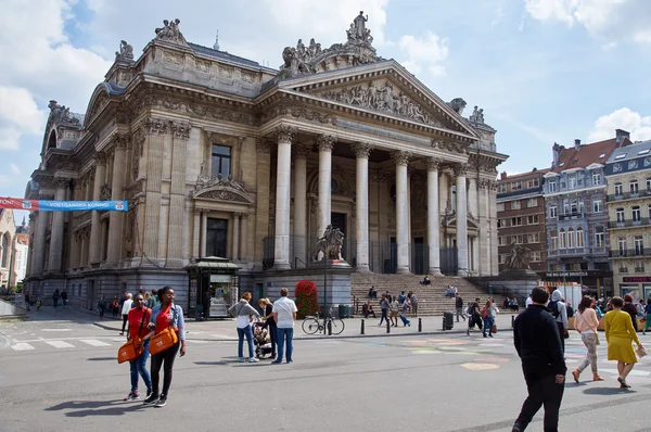 Bolsa de Valores de Bruxelas em uma cidade livre de carros de Bruxelas — Fotografia de Stock