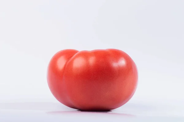 Tomate Auf Weißem Hintergrund — Stockfoto