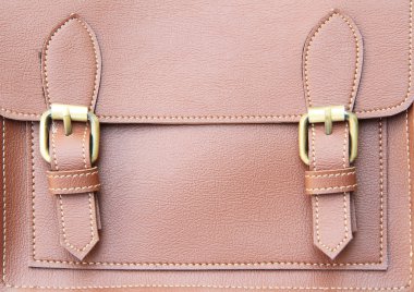 Beyaz arka plan üzerinde izole kahverengi Aksesuar çantası