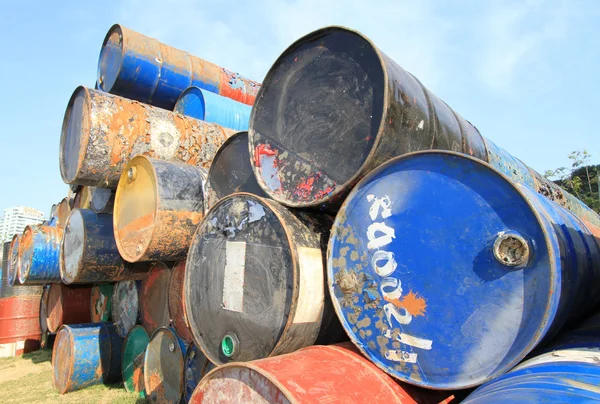 Pile of rusty fuel and chemical drums — Stock Photo, Image