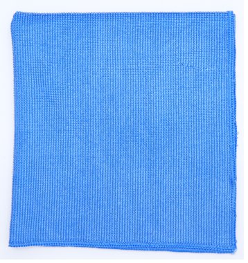 Beyaz arka plan üzerinde izole mikrofiber bez