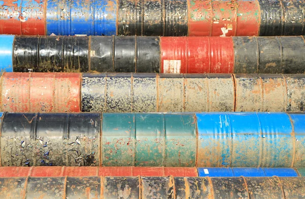 Pile of rusty fuel and chemical drums — Stock Photo, Image