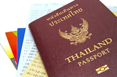 Banka hesap cüzdanı arka plan üzerinde beyaz arka plan üzerinde izole Tayland pasaportu