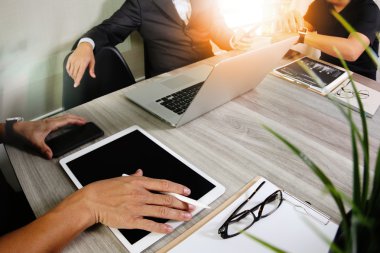 oteam toplantısında iş belgeleri. El işadamı wi çalışma