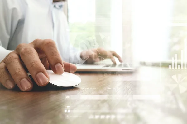 Hombre de negocios mano trabajando con la nueva computadora moderna y digital bu —  Fotos de Stock