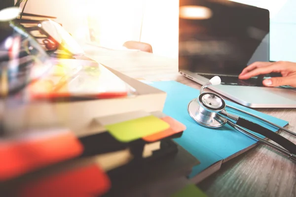 Medicine doctor hand working with modern digital tablet and lapt — Stock Photo, Image