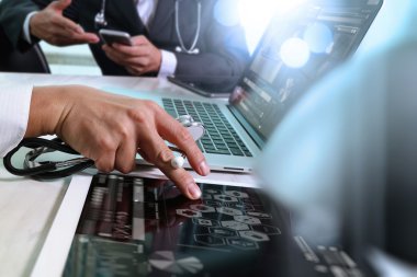 Tıbbi teknoloji ağ takım toplantı kavramı. Doktor el wor