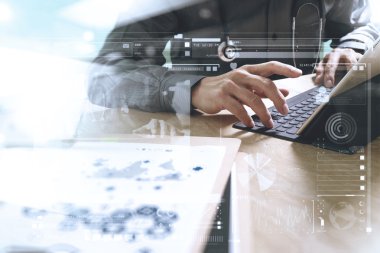 Tıbbi teknoloji kavramı. Doktor el ile modern digi çalışma