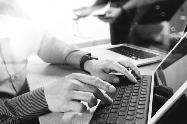 İş takım toplantısı mevcut. Fotoğraf profesyonel yatırımcı çalışırdı