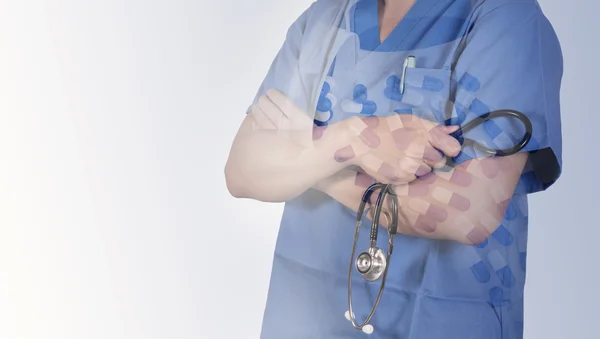 Médico con pastillas — Foto de Stock