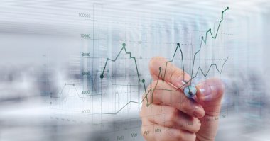 yeni modern bilgisayar ve iş s çalışma iş adamı el