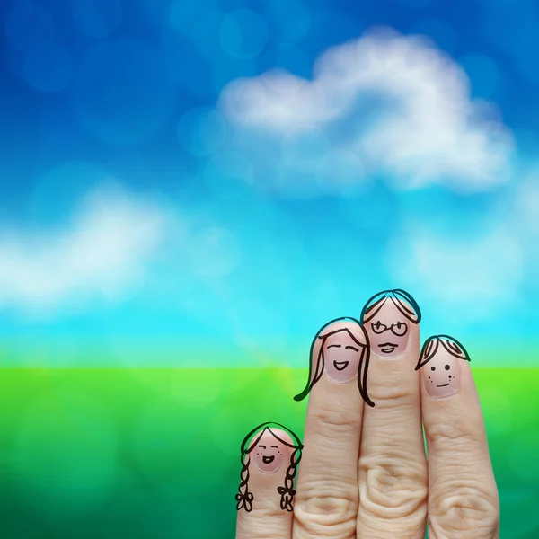 Familia dedo feliz sobre fondo de naturaleza verde — Foto de Stock