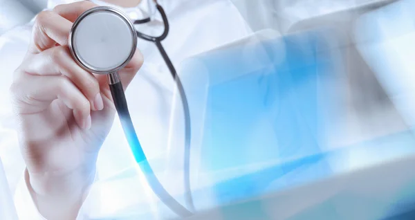 Doctor working with operating room — Stock Photo, Image