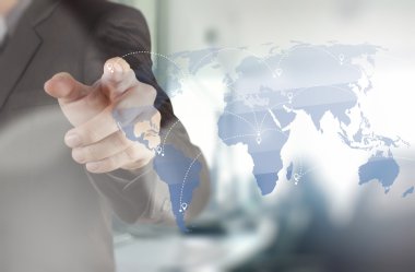 işadamı ile yeni modern bilgisayar çalışma sosyal ağ göster