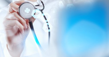 Ameliyathane kavram olarak çalışan akıllı tıp doktoru 