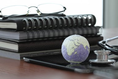 elle çizilmiş doku dünya digi diyagramda boş sosyal medya ile