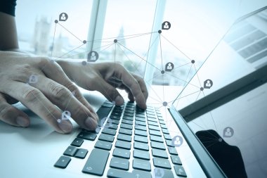 boş ekran dizüstü bilgisayar ve akıllı telefon ve dijital tablet