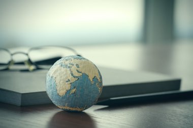 elle çizilmiş doku dünya digi diyagramda boş sosyal medya ile
