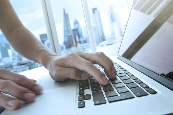 Blank screen laptop computer and smart phone and digital tablet — Stock Photo, Image