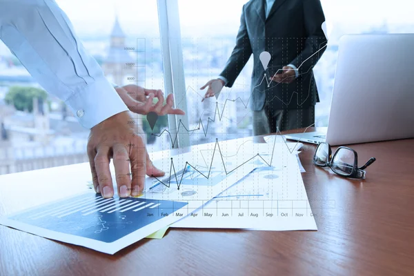 Blank screen laptop computer and smart phone and digital tablet — Stock Photo, Image