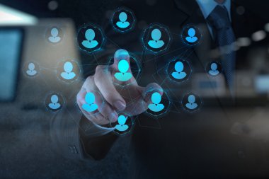 insan kaynakları, crm ve sosyal medya iş adamı el Puan