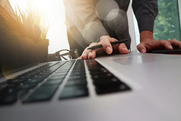 Businessman hand working with new modern computer and smart phon — Stock Photo, Image