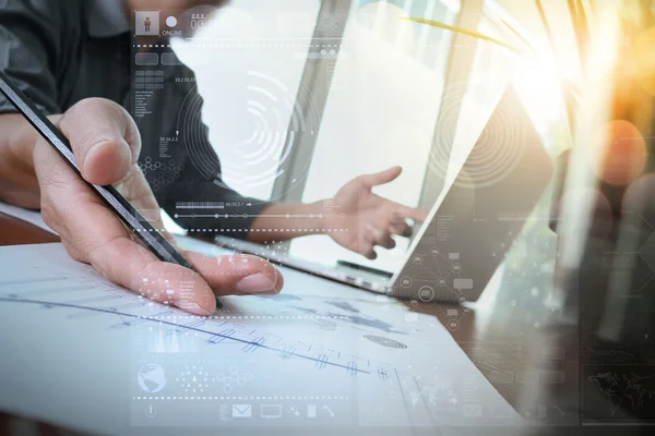 Businessman working with computer in office — Stock Photo, Image