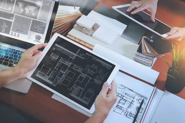 Diseñadores fotos de stock, imágenes de Diseñadores sin royalties | Depositphotos Diseñadores fotos de stock, imágenes de Diseñadores sin royalties | Depositphotos