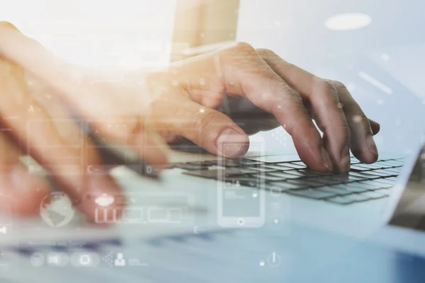 Close up of hand working with business documents on office table — Stockfoto