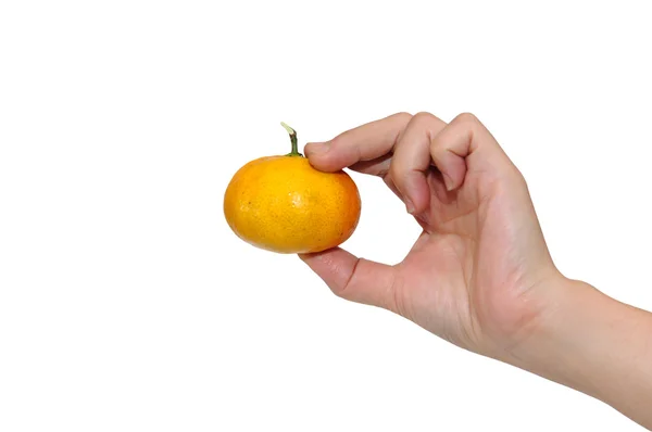 Mellersta kvinna hand hållande orange — Stockfoto