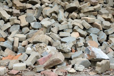birçok solucan tuğla yığını