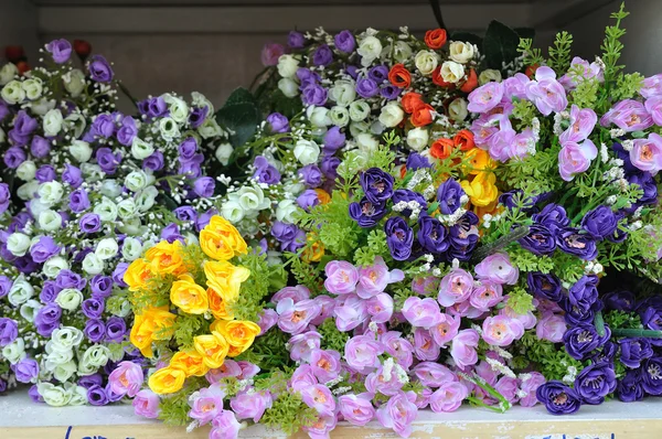 Molti tipi di fiori artificialmente — Foto Stock