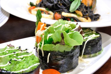 sebze ile Maki sushi