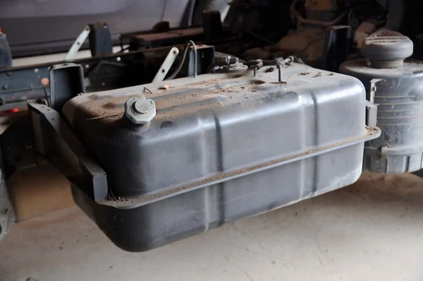 Büyük mazot tankı