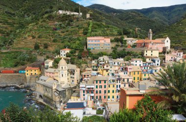 Panoramik İtalyan Köyü Vernazza, cinque Terre, Liguri