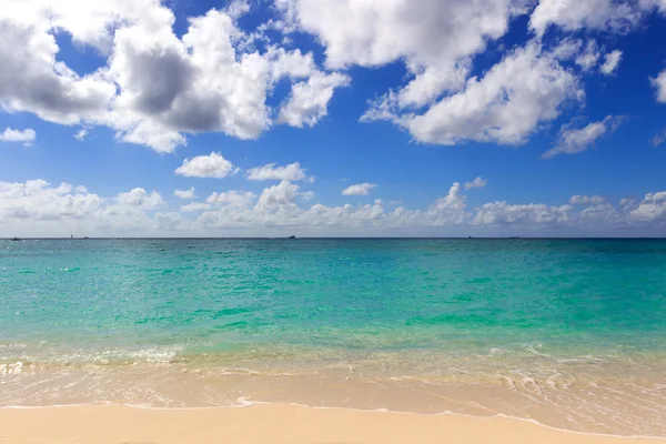 Grand Cayman, sedm mil pláž — Stock fotografie