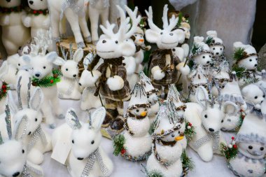                                Yumuşak Noel oyuncaklarıyla piyasa