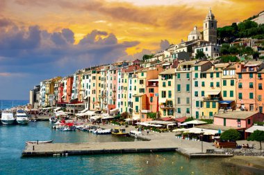                               Porto Venere 'in pitoresk limanı, İtalyan Riviera, Liguria, İtalya.