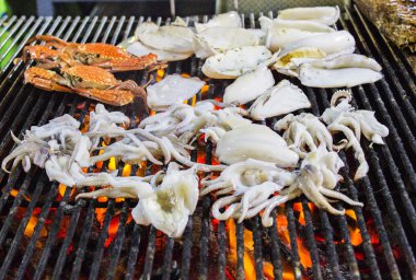 Deniz ürünleri Barbekü