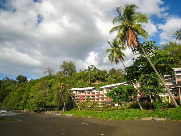 Tahiti, black sand beach — Stock Photo, Image