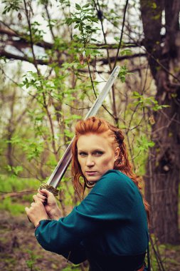 Kızıl saçlı İskandinav kadın